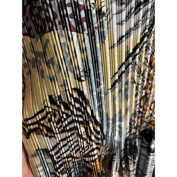 Abstract Animal Print Pleated Stretch Top - Picture 3 of 7